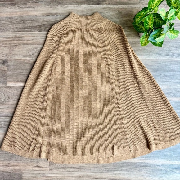 Linda Anderson Button-Side Knit Cape Sweater Poncho – Camel Brown – One Size - Picture 15 of 15